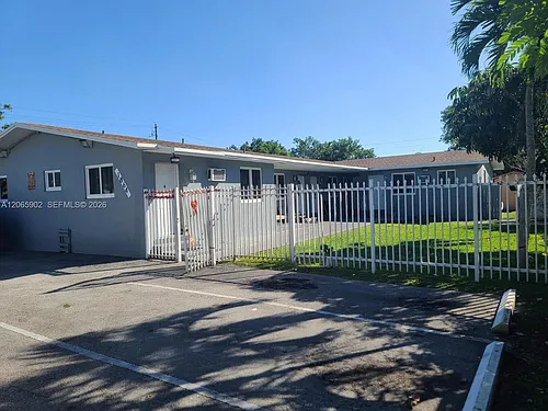 1864 NW 28th St Photo 1