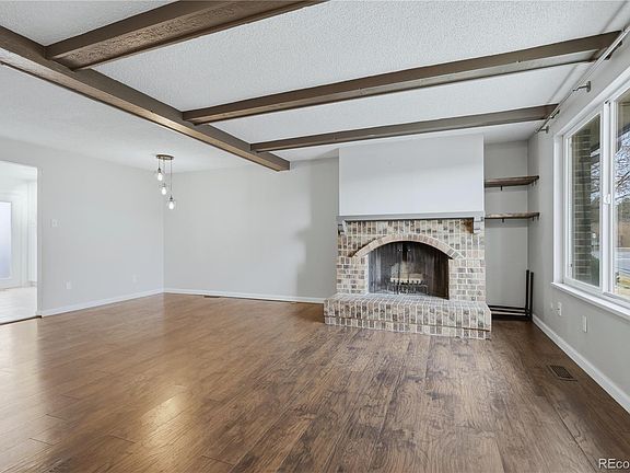 3rd image of 358 Gladiola Court