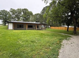 170 Hickory St, Pineville, AR 72566