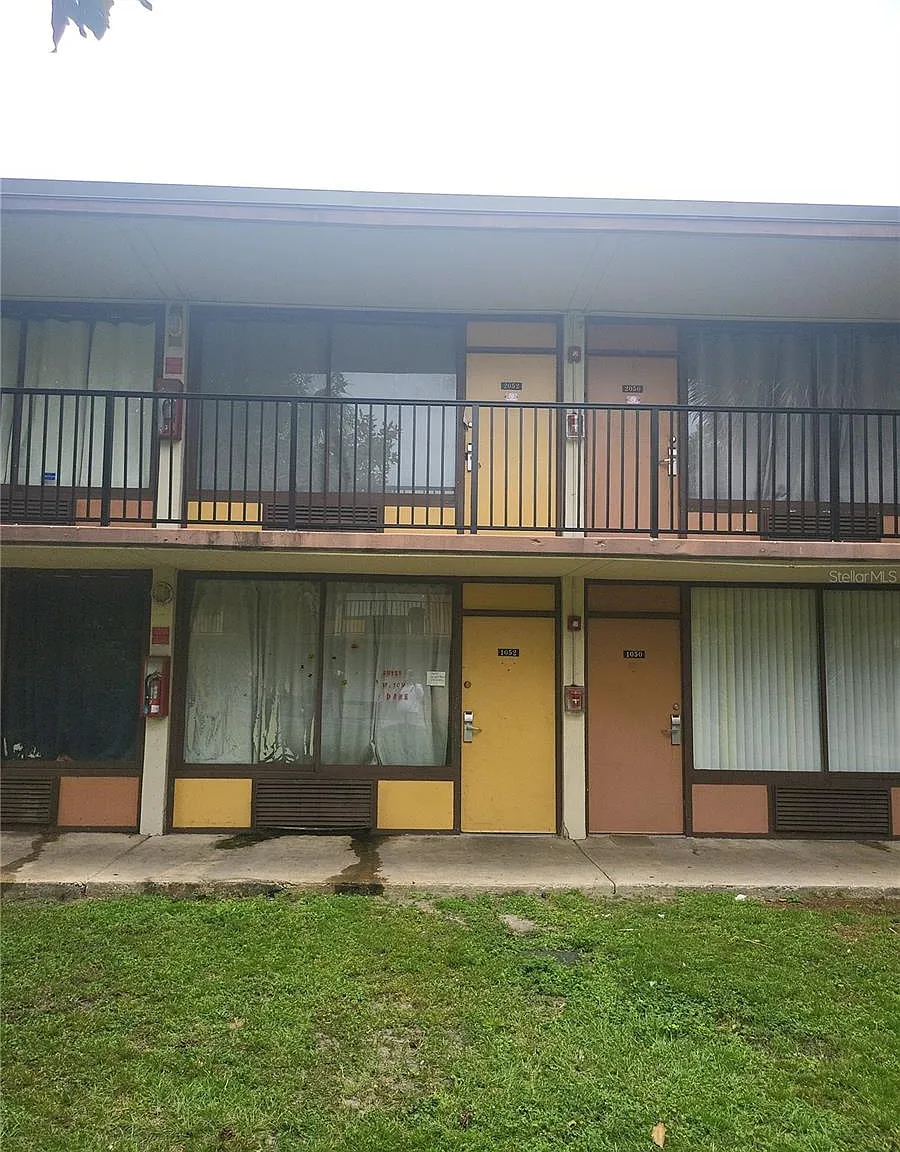 Studio, 286 sqft, $1,040 — Photo 1