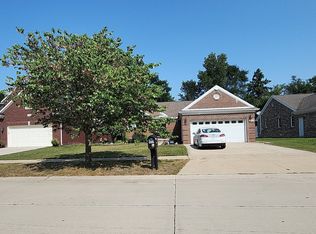 37454 Eagle Dr #30, Livonia, MI 48150