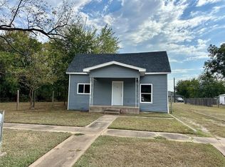712 W Bond St, Denison, TX 75020