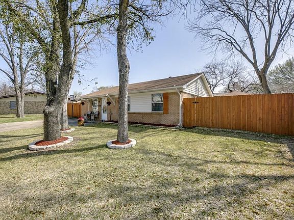 2nd image of 3624 Lou Ann Dr