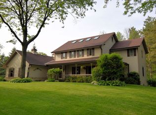 W156N5670 Pilgrim Rd, Menomonee Falls, WI 53051