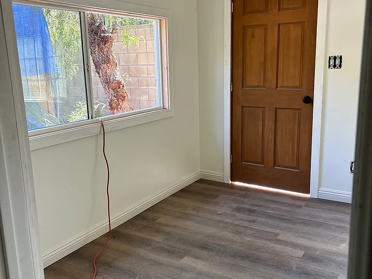 3847 Sycamore Ave — Photo 5
