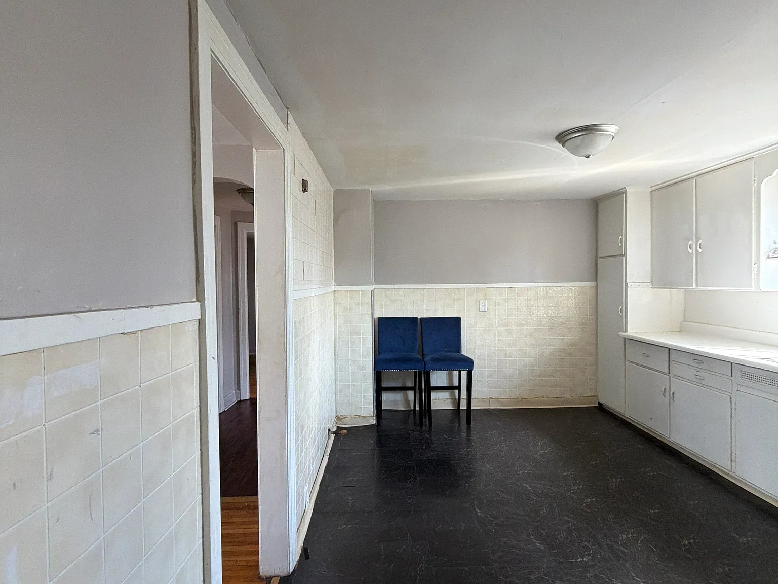 74 Fernhill Ave — Photo 2