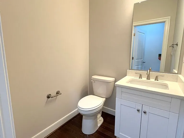 1704 W Cary St — Photo 6