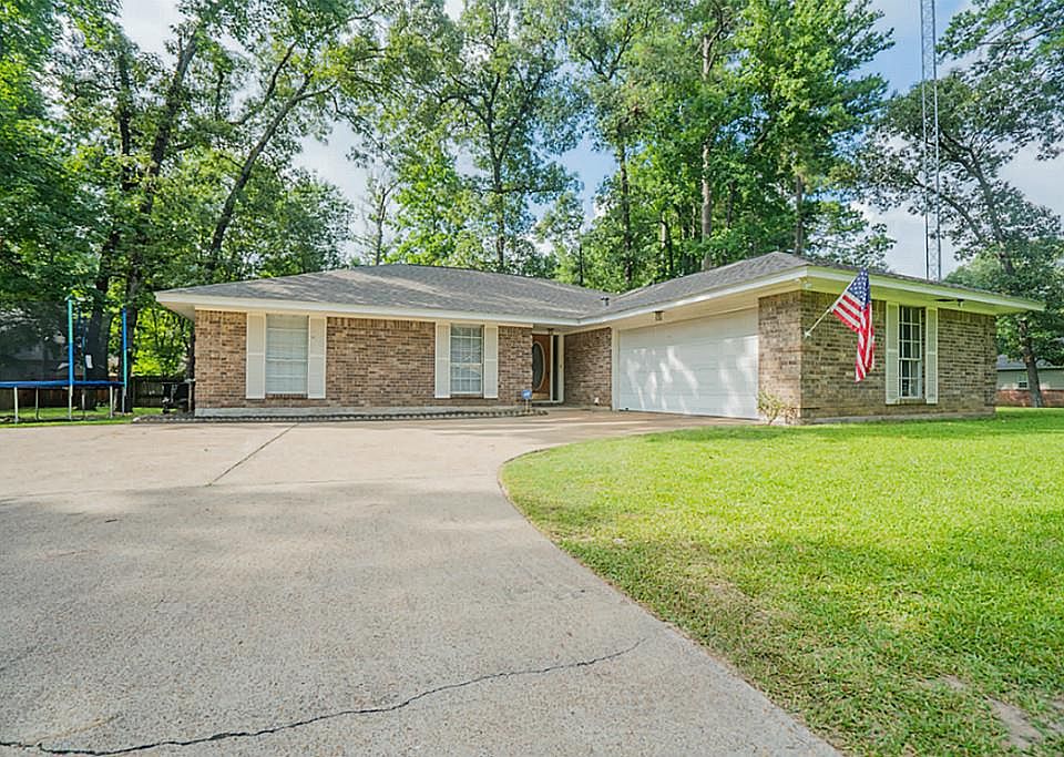 1st image of 1809 E Lake Dr