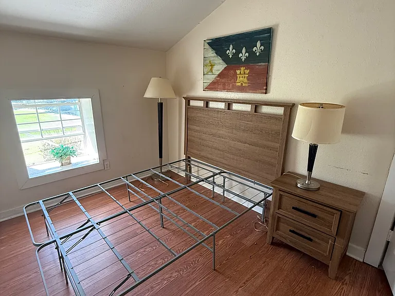 1550 Cross Lake Blvd #C — Photo 11