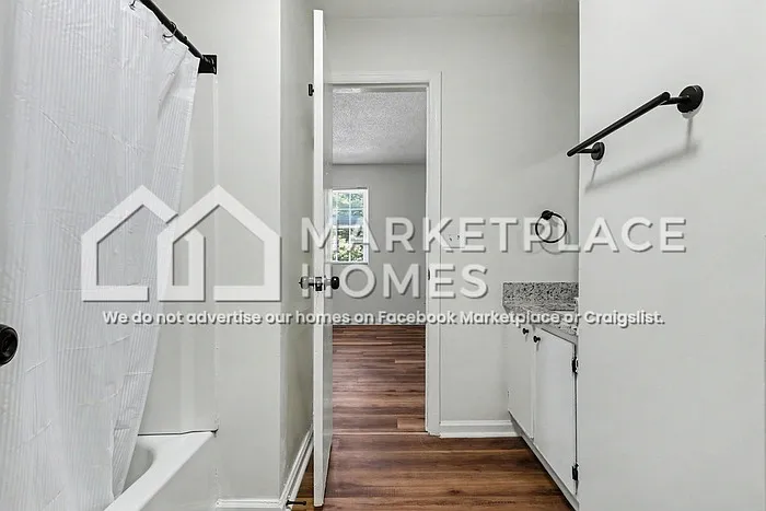 5128 Lakeview Ct — Photo 15