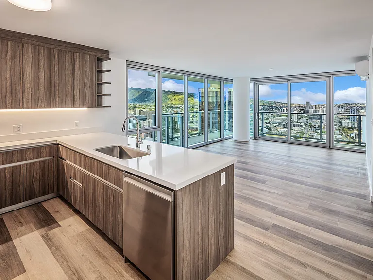 1515 Liona St #2012 — Photo 1