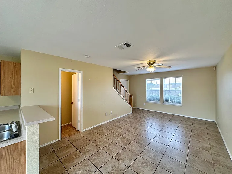 5910 Greengate — Photo 24