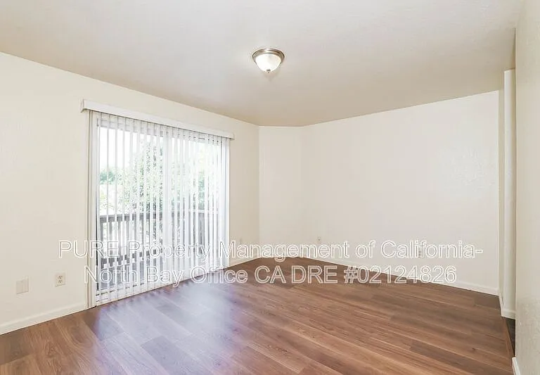 3465 Walnut Grove St — Photo 17