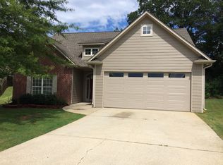 1912 Kent Cir, Leeds, AL 35094