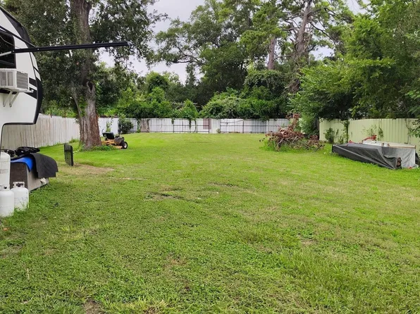 7445 Laura Koppe Rd, Houston, TX 77028