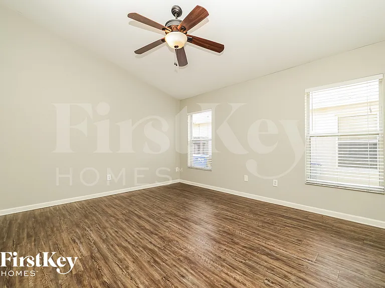 10214 Hunters Haven Blvd — Photo 9