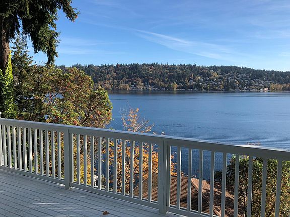 4th image of 1834 W Lake Sammamish Pkwy NE