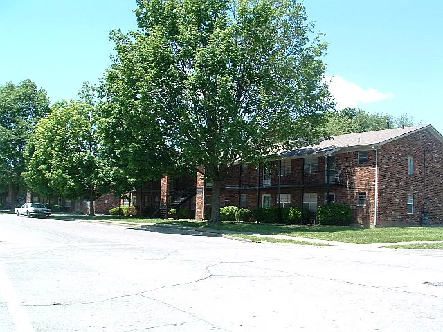 Del Rio Apartments — Photo 21
