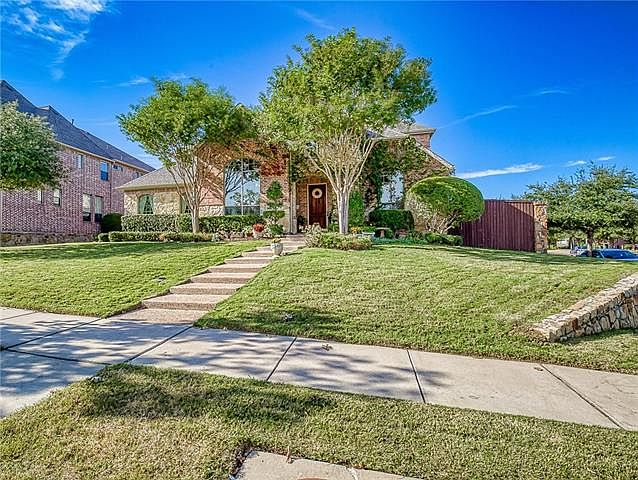 1st image of 2328 Maidens Castle Dr
