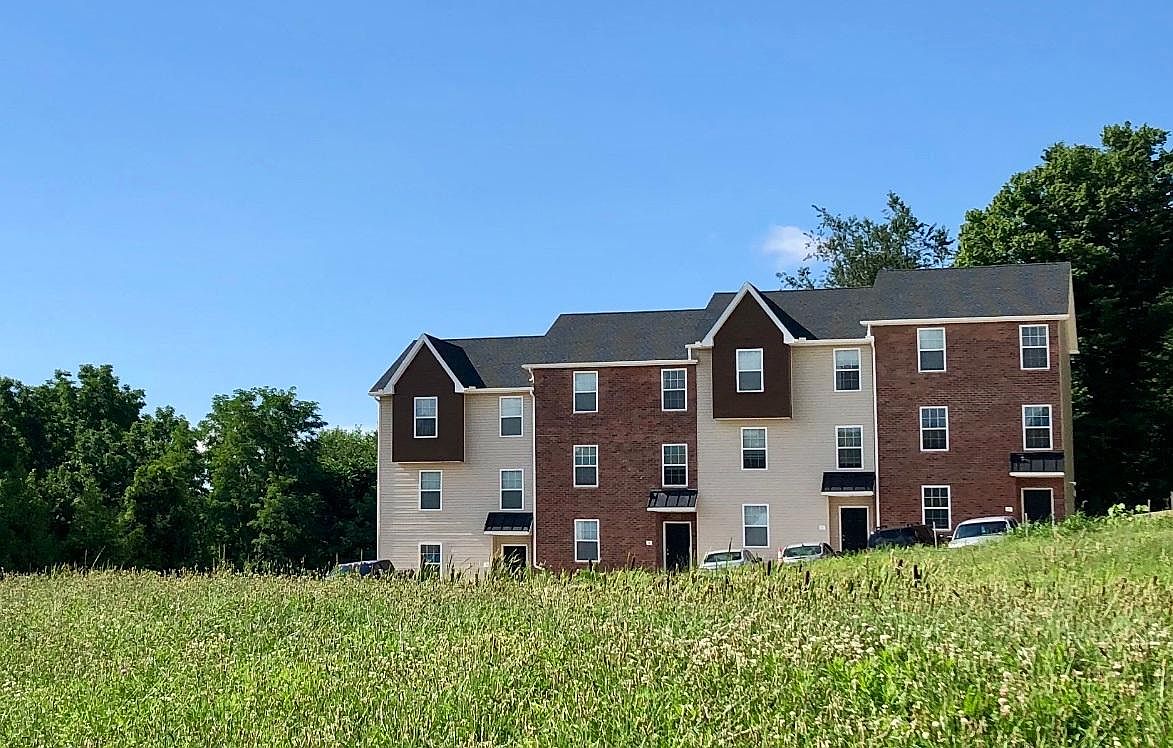 24 Glade Ave #24, Hanover, PA 17331 | Zillow