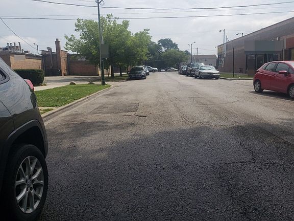 4th image of 5047 S Kolin Ave