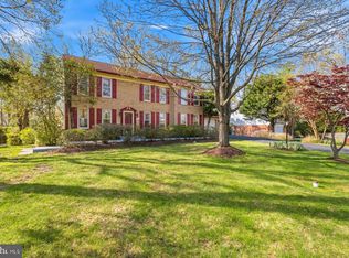 9916 Glenolden Dr, Rockville, MD 20854