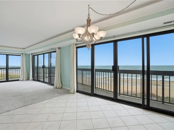 2830 Shore Dr APT 303, Virginia Beach, VA 23451