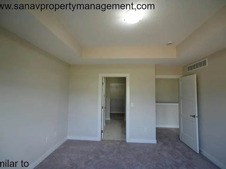 690 SE Mesa Dr — Photo 13