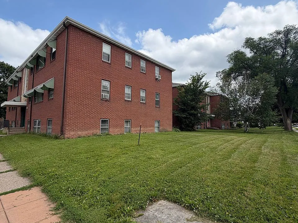 1511 Larpenteur Ave W #2