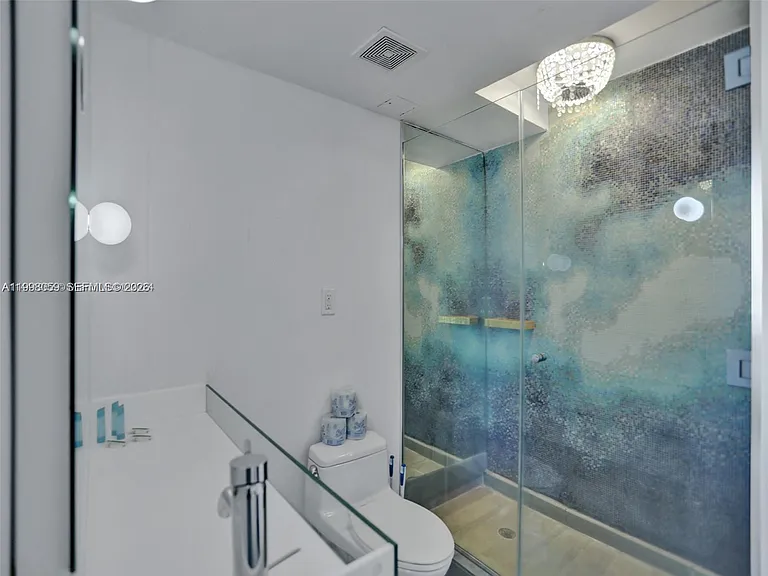 1100 West Ave #1101 — Photo 17