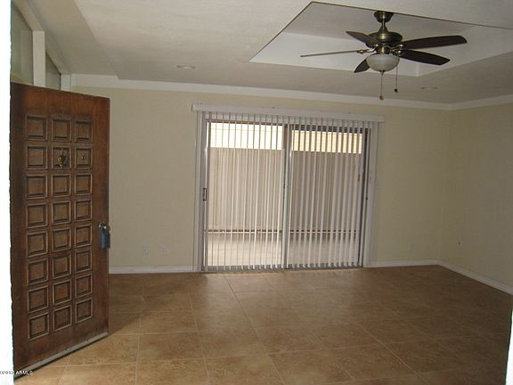 3rd image of 3132 W Port Royale Ln