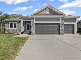 The Richmond Plan, The Retreat at Green Hills, Kansas City, MO 64154