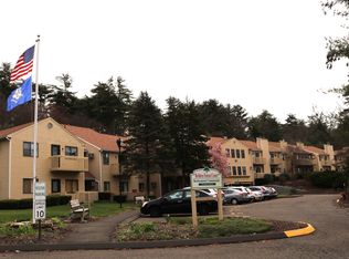 40 Firetown Rd APT 20, Simsbury, CT 06070