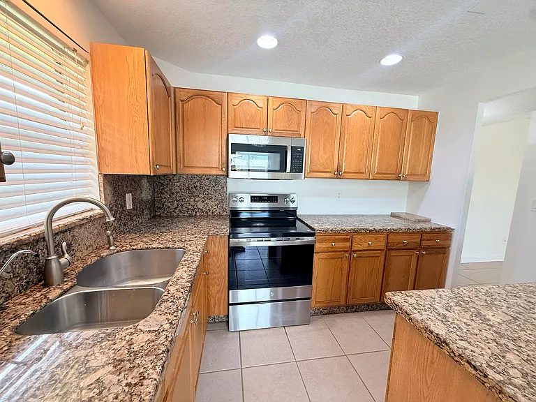 3324 SE Jefferson St #3324 — Photo 6