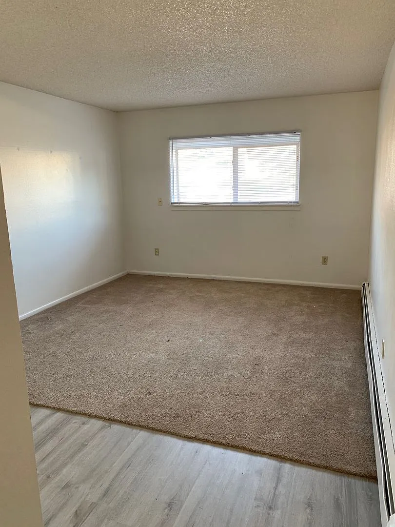 Regency Apartments 4805 — Photo 3
