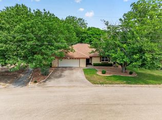 239 Wedgewood Ln, Kerrville, TX 78028
