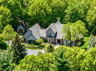 7535 Stonevalley Blf, Clarkston, MI