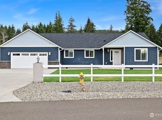 40 Sand Trap Ln, Aberdeen, WA