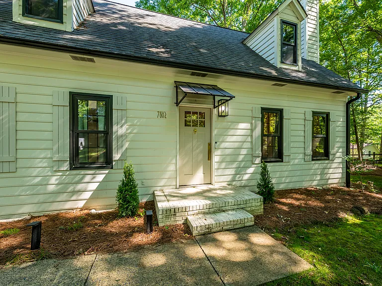 7802 Pinetuck Ln — Photo 10