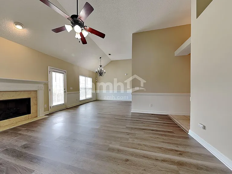 116 Grayson Ave — Photo 6