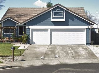 1443 Roman Dr, Rohnert Park, CA 94928