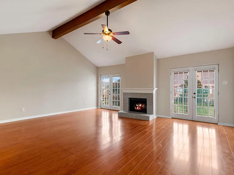 1042 Augusta Dr #1042 — Photo 11