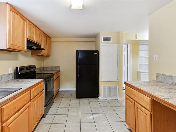 4th image of 6301 Magnolia St