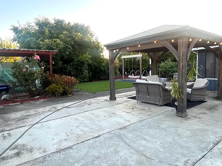 32530 Shiela Way — Photo 12