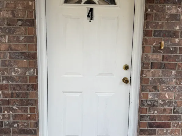 2013 Aruba Dr APT 4, Edinburg, TX 78541