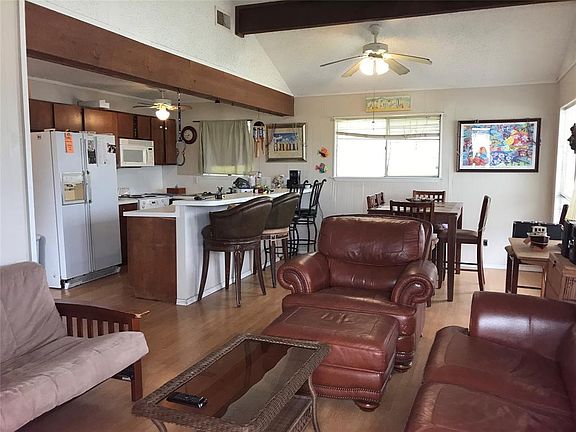 Open kitchen, living and dining area.