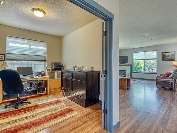 5th image of 14304 NE 104th St