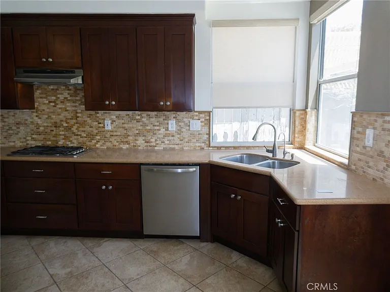 8616 E Silver Ridge Ln — Photo 7