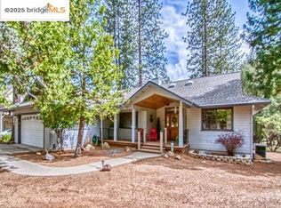 20838 Knollcrest Ct, Groveland, CA 95321