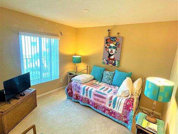 3rd image of 425 Buchanan Ave Unit 209